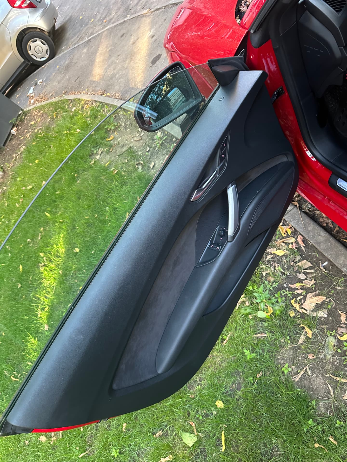 Audi TT Coupé S line 2016, benzină, cutie manuală, 210.000 km, de vânzare în București — portieră interior
