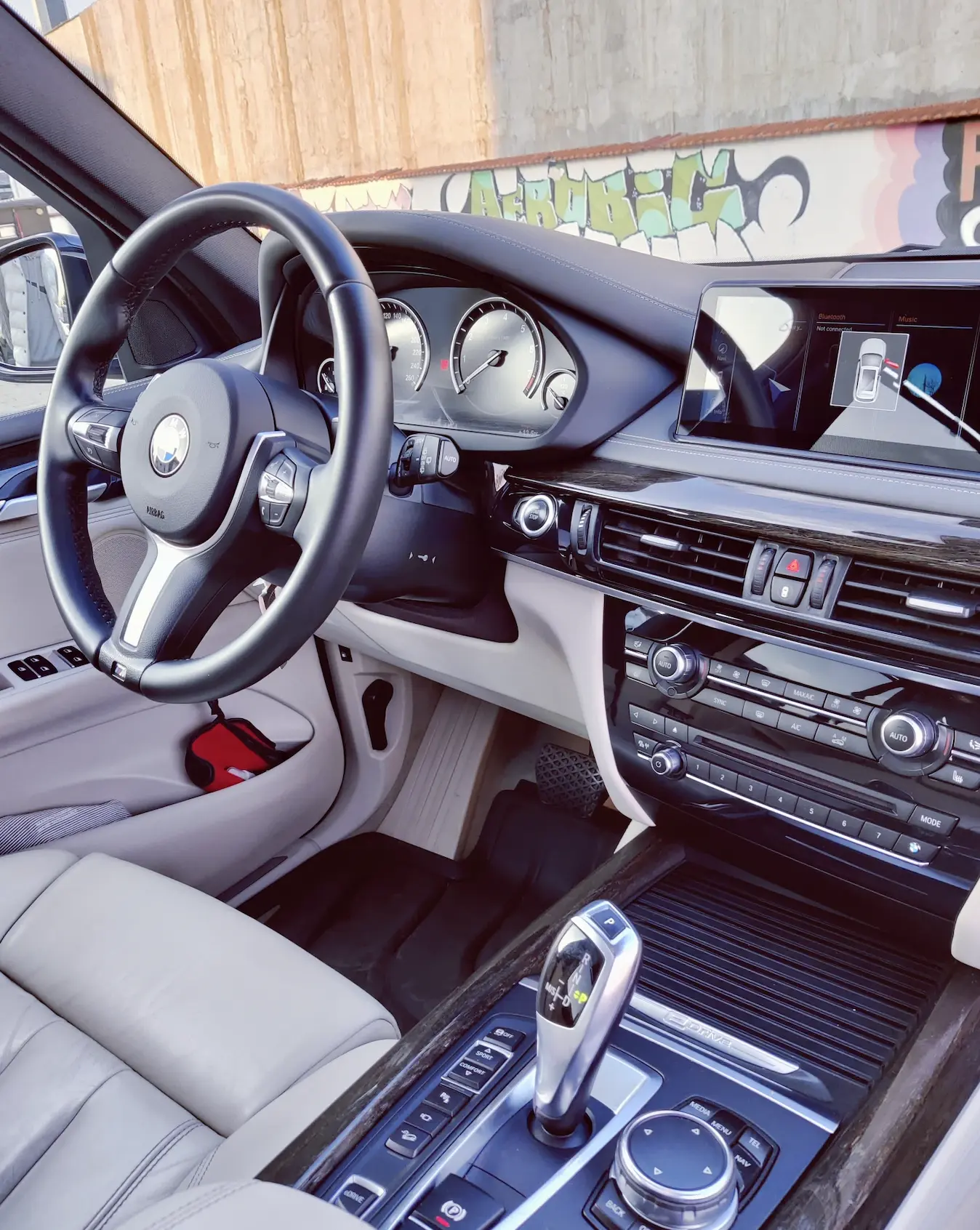 BMW X5 xDrive40e plug-in hybrid 2016, cutie automată, 105.000 km, LI Auto Sales București — bord