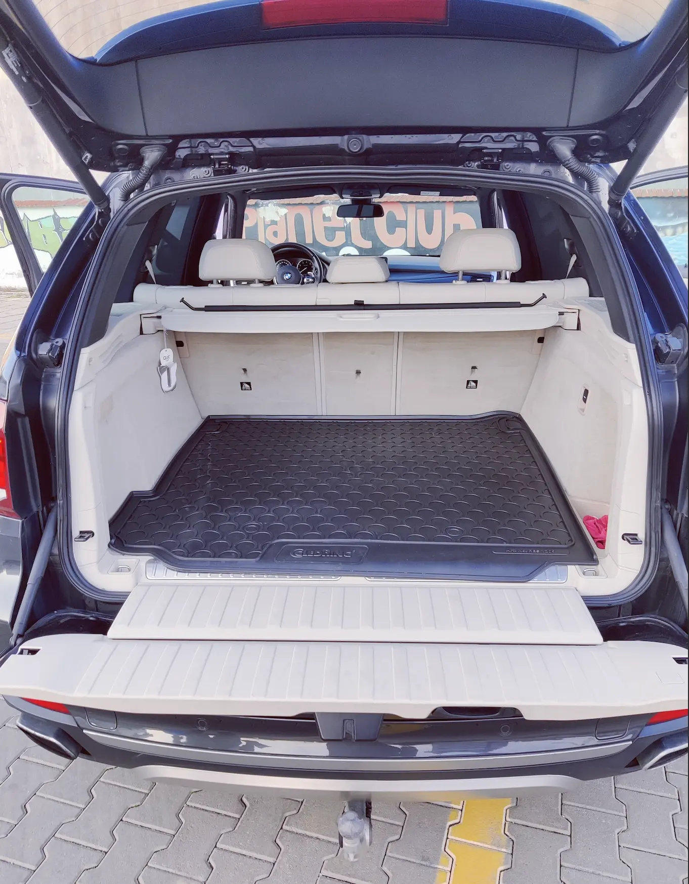 BMW X5 xDrive40e plug-in hybrid 2016, cutie automată, 105.000 km, LI Auto Sales București — portbagaj
